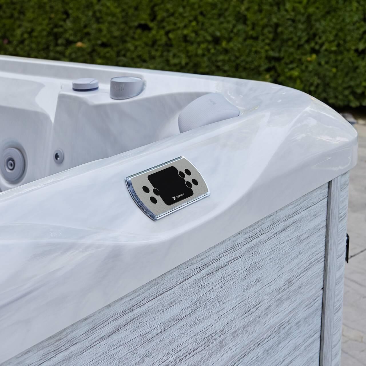 AquaSolus Whirlpool Aspen für 6 Pers. - 1300 l - Sterling Silver Natural Grey AquaSolus Whirlpool Aspen für 6 Pers. - 1300 l - Sterling Silver Natural Grey