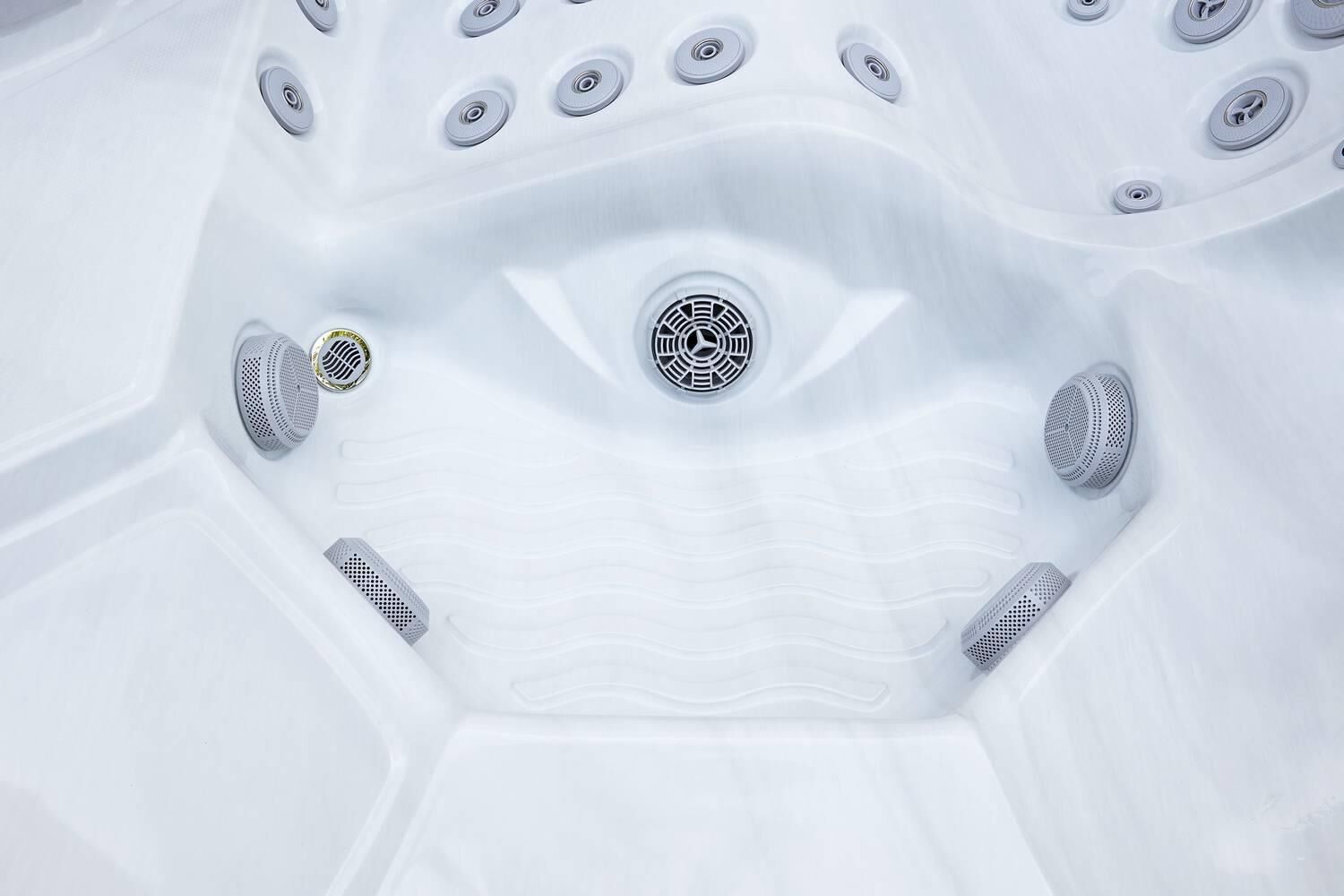 AquaSolus Whirlpool Aspen für 6 Pers. - 1300 l - Sterling Silver Natural Grey AquaSolus Whirlpool Aspen für 6 Pers. - 1300 l - Sterling Silver Natural Grey