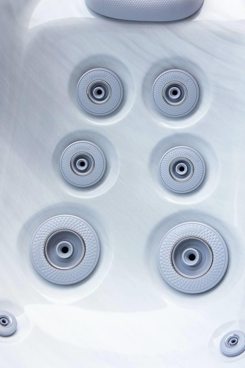 AquaSolus Whirlpool Calma für 6 Pers. - 1200 l - Sterling Silver Natural Grey AquaSolus Whirlpool Calma für 6 Pers. - 1200 l - Sterling Silver Natural Grey